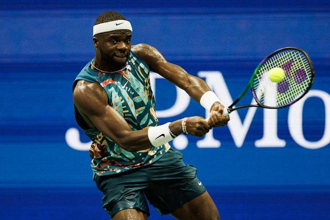 与球队在一起！媒体人：郭艾伦现身广州男篮本赛季收官战.